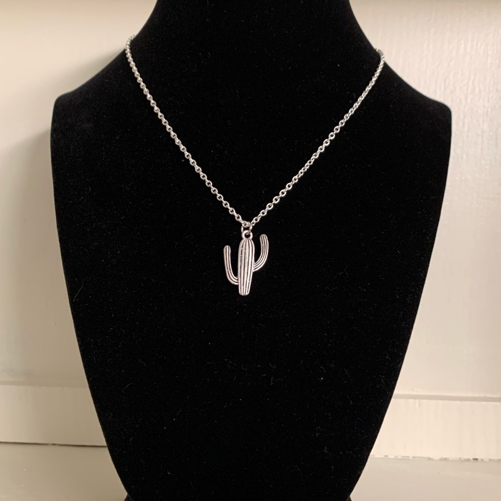 Cactus Pendant - Picture 3 of 3